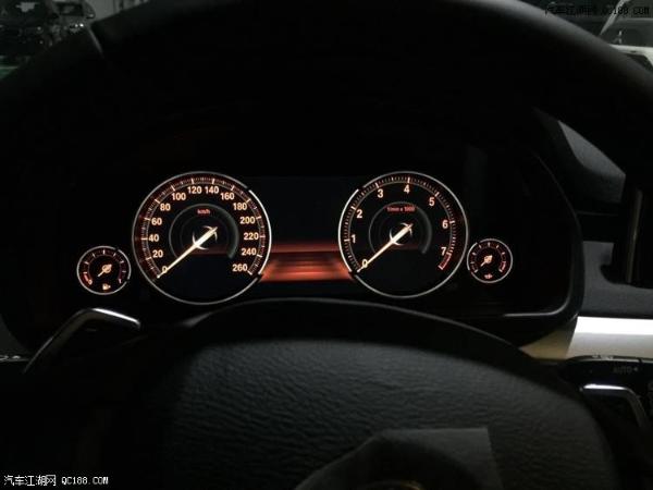 18款宝马X5 3.0配置全景天窗最新体验