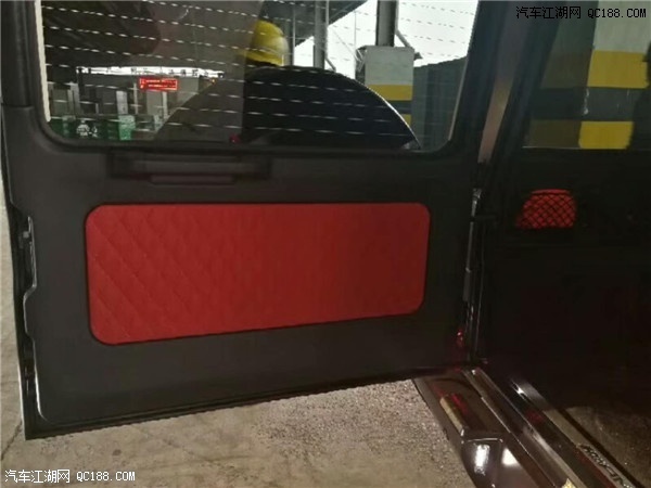 17款加版奔驰G63 AMG顶级车型实拍图解