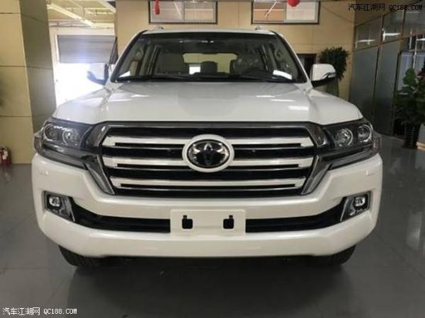新款丰田酷路泽4600中东版豪华SUV解析