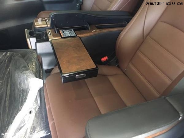 2018款丰田埃尔法3.5L六档V6手自版实拍