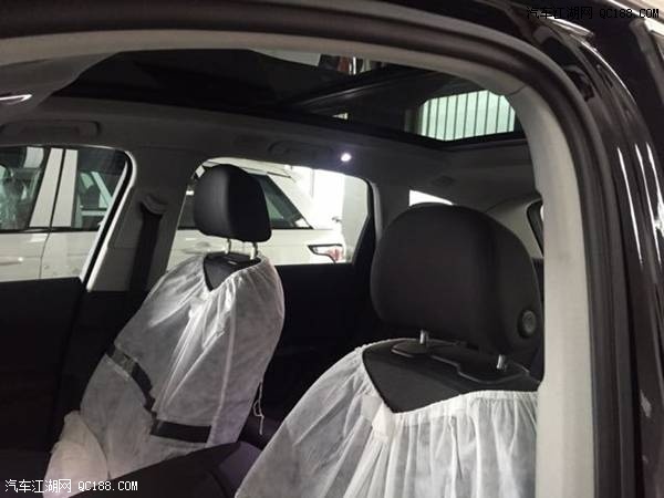 17款奥迪Q7柴油3.0T五座黑色欧规版价格