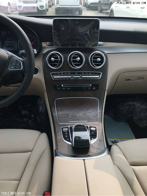 18款奔驰GLC300五门五座墨西哥版SUV实拍