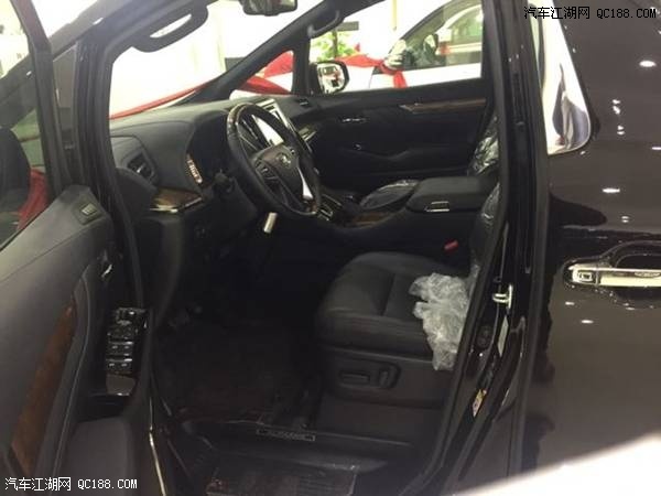 丰田埃尔法参数配置油耗体验现车报价