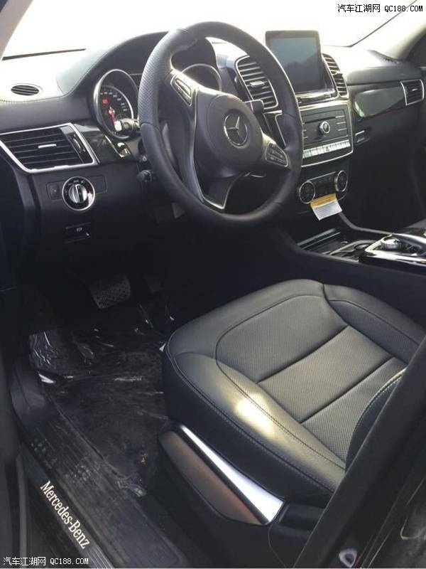 升级真皮内饰 18款奔驰GLS550加版报价