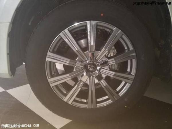 天津港18款中东版丰田酷路泽4000解析