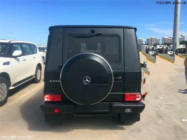 18款墨版奔驰G500黑红现车内饰设计体验