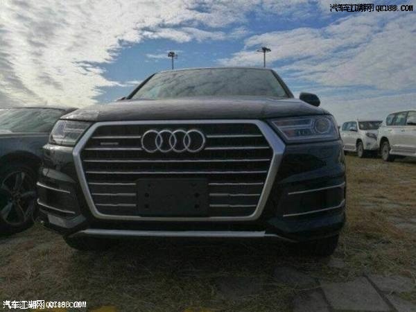 18款奥迪Q7黑外棕内直喷机械增压版解析