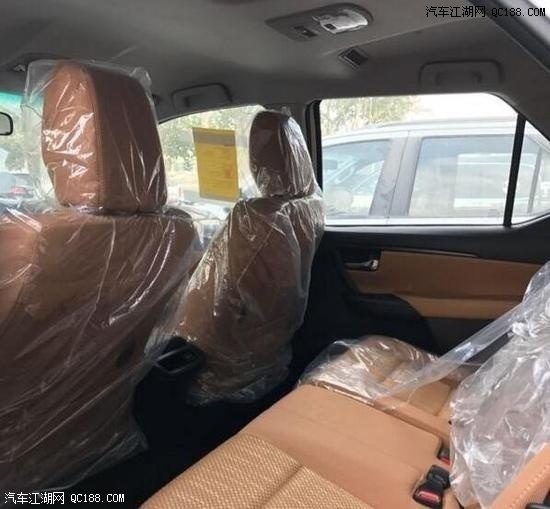 18款丰田穿越者2700铁轮六速七座版报价