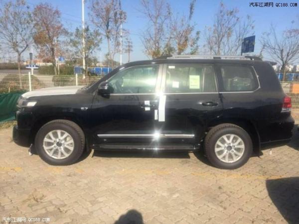 平行进口17款丰田酷路泽5700VX七座价格