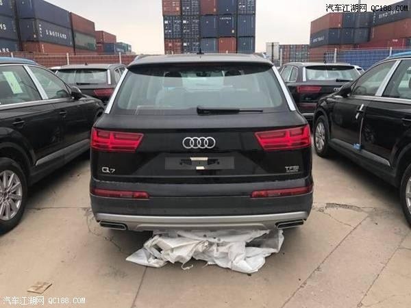 18款欧规奥迪Q7 2.0T基本配置现车评测