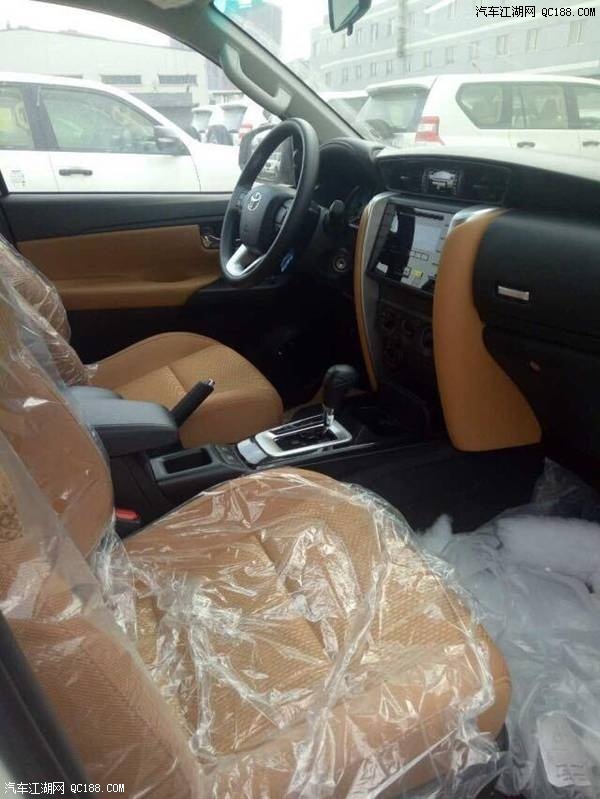 18款进口中东版丰田穿越者2700性能体验