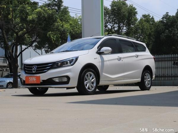 宝骏310W店内报价4.28万起售 欢迎垂询