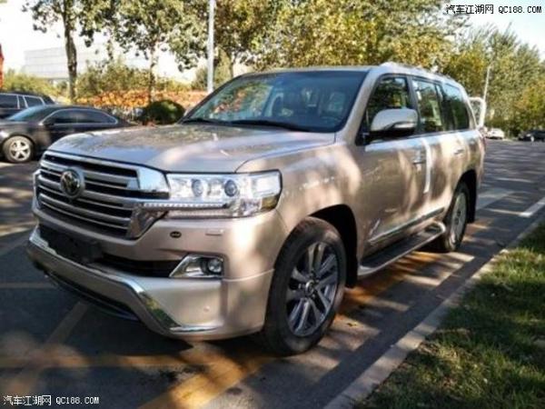 进口18款丰田酷路泽5700配置380马力试驾