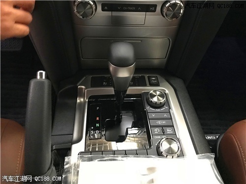 进口18款中东版兰德酷路泽5700报价解读