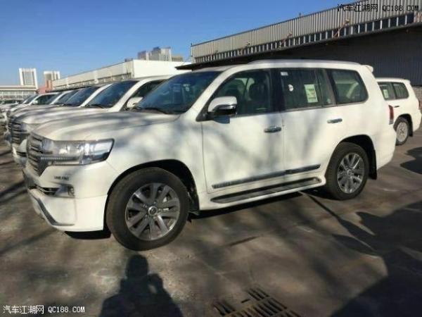 2017款丰田兰德酷路泽5700VXR中东版评测