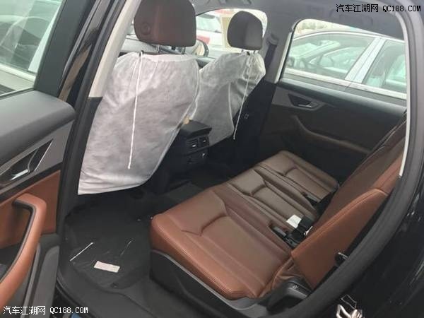 18款欧规奥迪Q7 2.0T基本配置现车评测