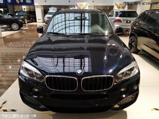 平行进口车18款宝马X5M运动版到店实拍