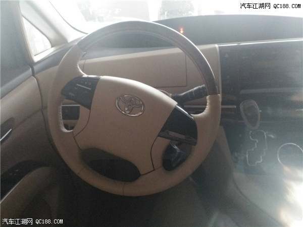 18款丰田大霸王普瑞维亚双天窗7座版解析