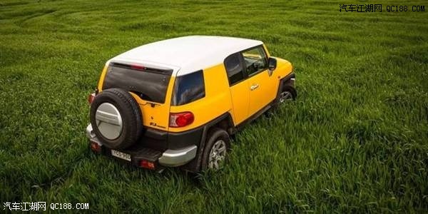 18款进口车丰田酷路泽FJ中东版到店实拍