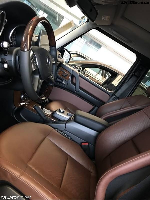 17款奔驰G500最新报价配置参数油耗解析