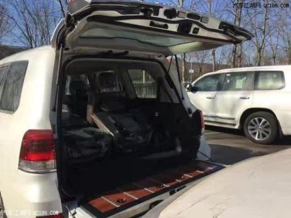 2017款丰田兰德酷路泽5700VXR中东版评测