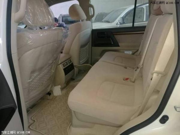 2018款中东版丰田酷路泽4000双油箱评测