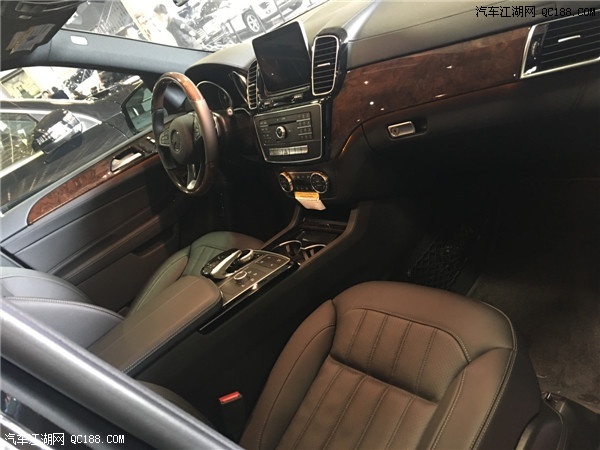 17款奔驰GLS450空气悬挂九速四驱版价格