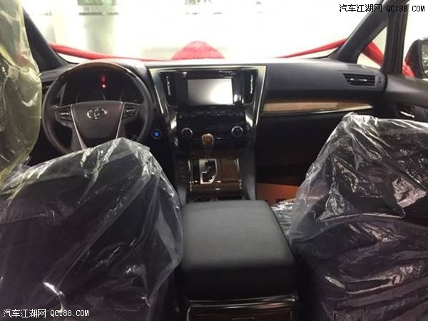 丰田埃尔法参数配置油耗体验现车报价