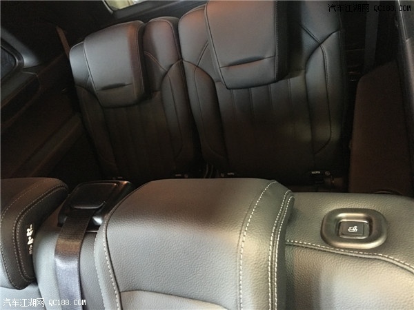 17款奔驰GLS450空气悬挂九速四驱版价格