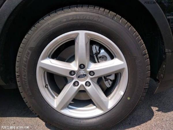 2018款福特探险者2.3T多功能方向盘体验