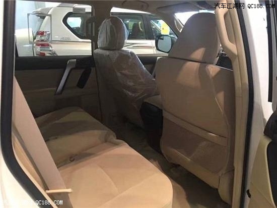进口车17款丰田霸道2700中东版到店实拍