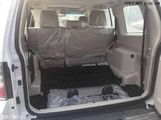 18款进口三菱帕杰罗V97中东版性能体验