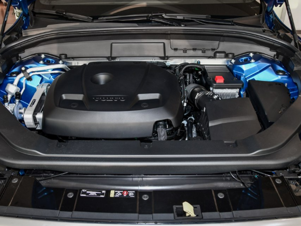 原创沃尔沃XC60对比奔驰GLC260对比 挑战赛