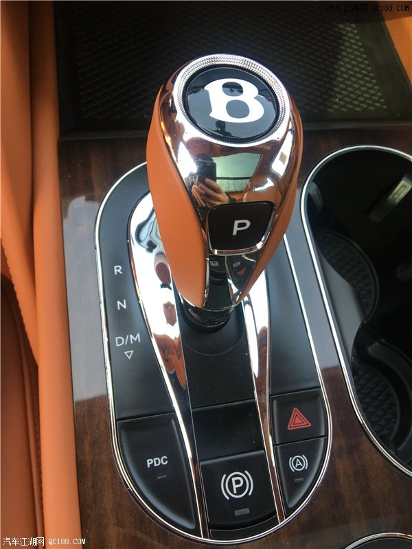 2018款宾利添越强大越野性能实测体验