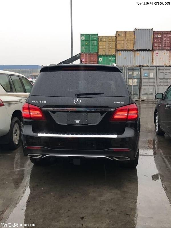 2017款奔驰GLS450黑外咖内367匹美版评测