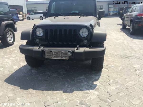 17款美规Jeep牧马人3.6 Sport自动版报价