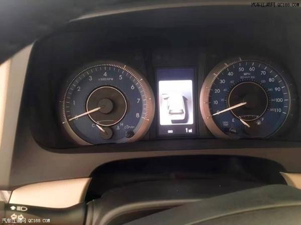 18款丰田塞纳加版LE四驱商务车全系评测