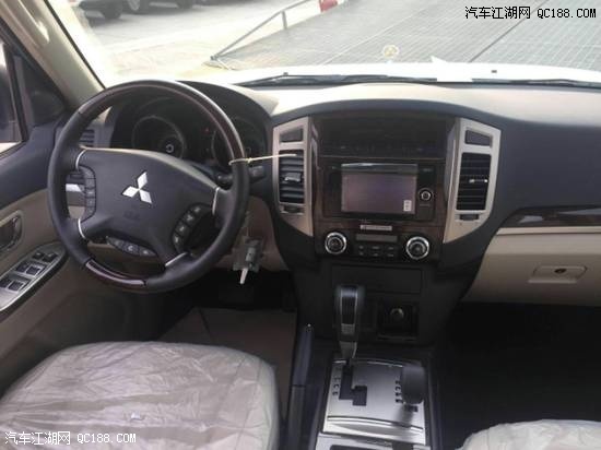 18款进口三菱帕杰罗V97中东版性能体验