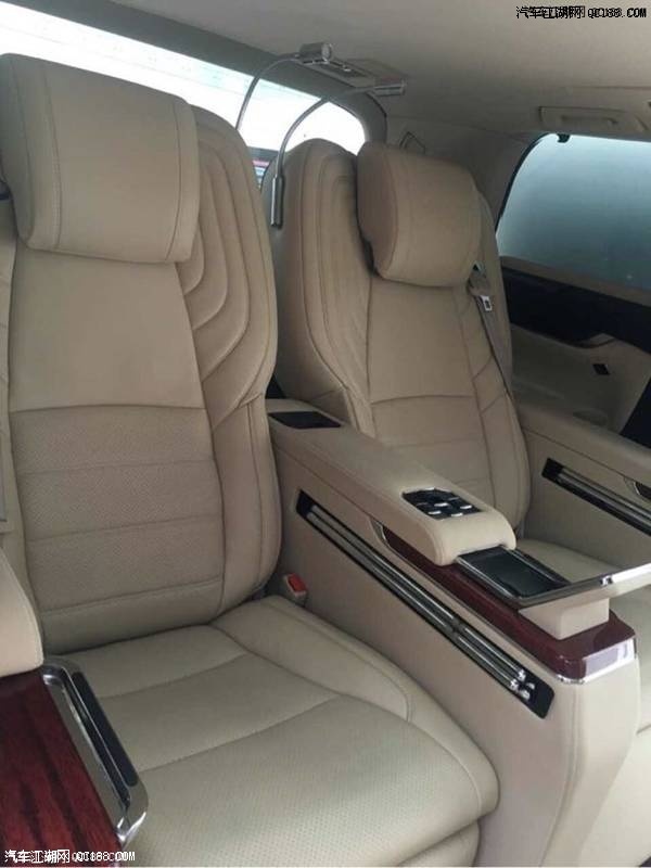 18款丰田埃尔法七座双天窗3.5排量版评测