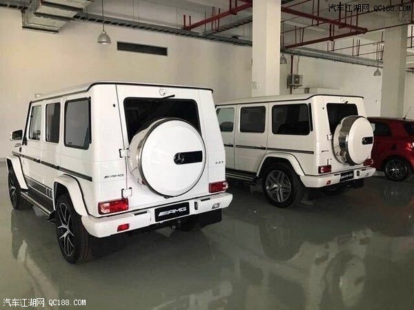 复古圆形大灯 17款奔驰G63AMG加版优惠价
