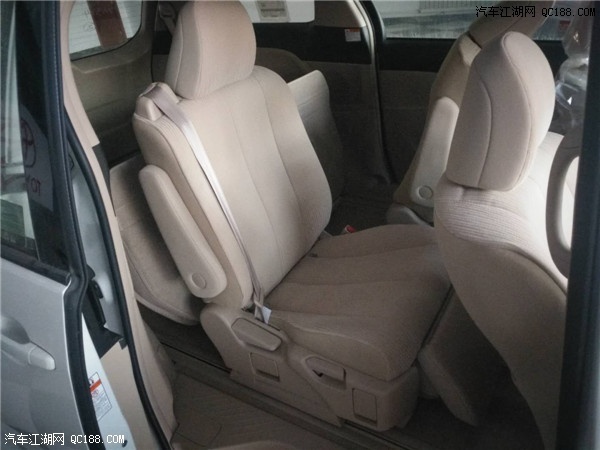 18款丰田大霸王普瑞维亚双天窗7座版解析