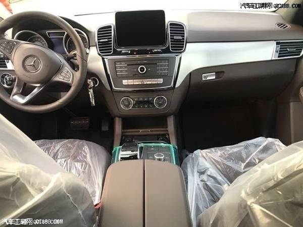 进口车18款奔驰中东版GLE4000性能体验