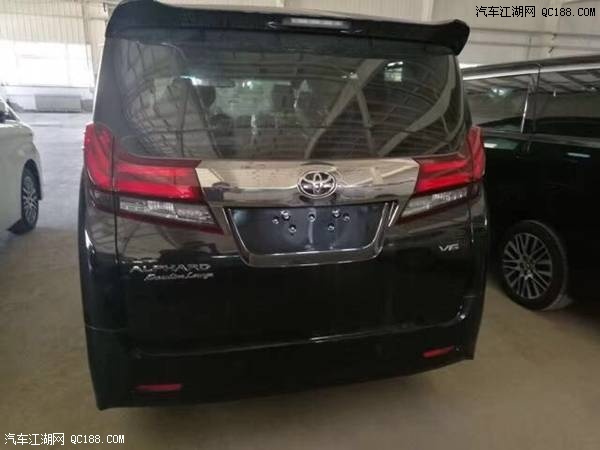 丰田埃尔法参数配置油耗体验现车报价