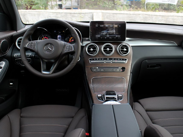 原创沃尔沃XC60对比奔驰GLC260对比 挑战赛