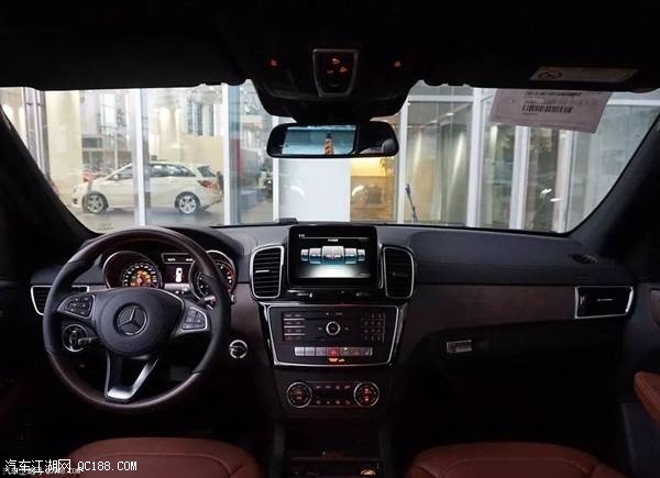平行进口车18款奔驰GLS400加版性能体验