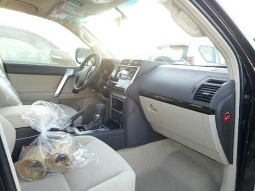 2018款丰田霸道2700乞丐版配置报价解析