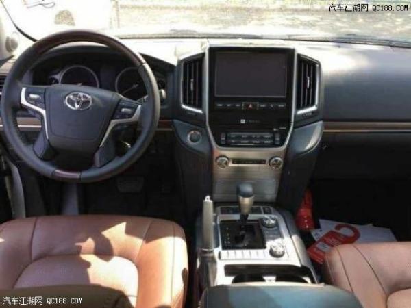 2017款丰田兰德酷路泽5700VXR中东版评测