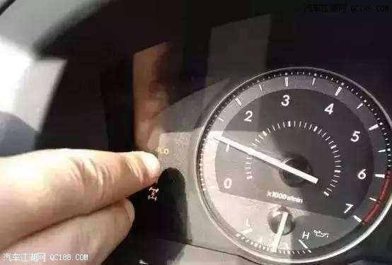 2017款丰田酷路泽4000 EXR现车到港实测