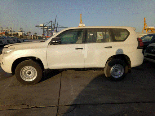 2018款丰田霸道2700乞丐版配置报价解析