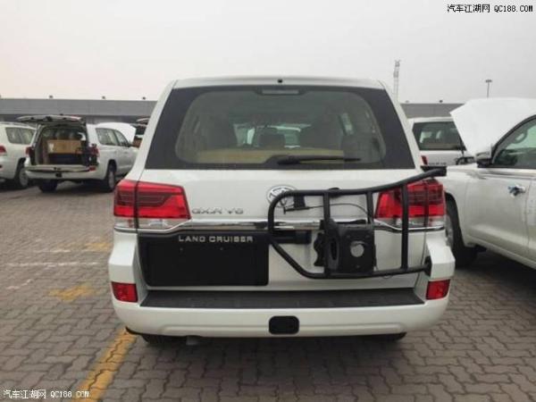 2018款中东版丰田酷路泽4000双油箱评测